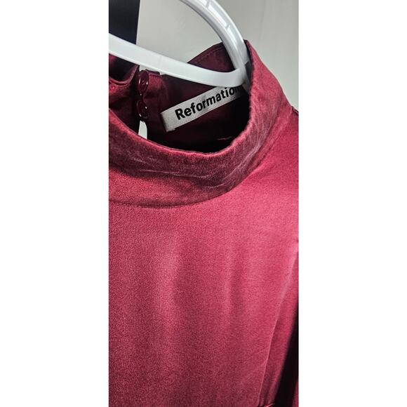 Reformation Stevie Burgundy Satin Dress Women’s Size 6 Vintage-Inspired - Picture 3 of 7